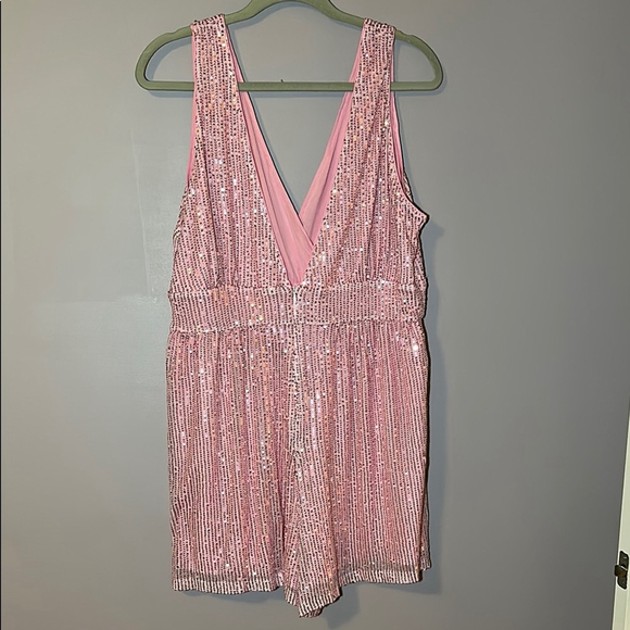 Cicy Bell Women’s Sequin Sleeveless Romper V Neck Clubwear Concert Jumper - XL - Picture 5 of 7